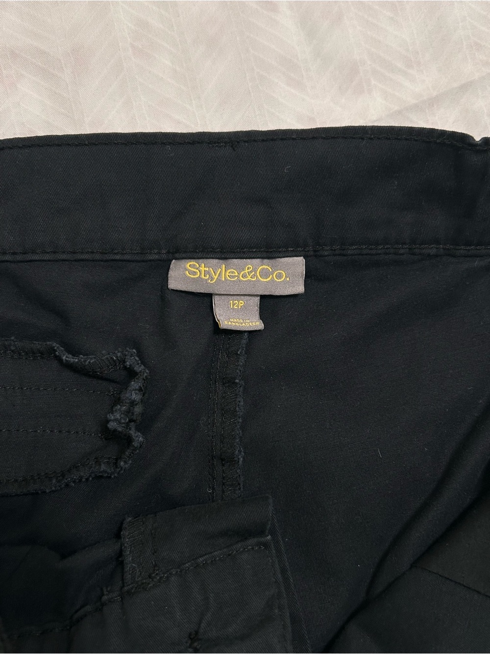 Style & Co Women’s Cropped twill capris black size 12P - Picture 3 of 11